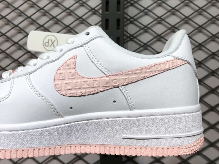 Nike Air Force 1 Valentine's Day 2023 DQ9320-100