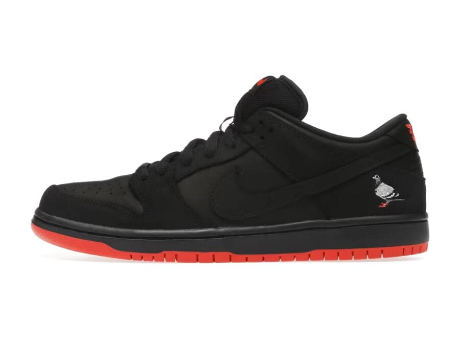 Nike Dunk Low Black Pigeon 883232-008