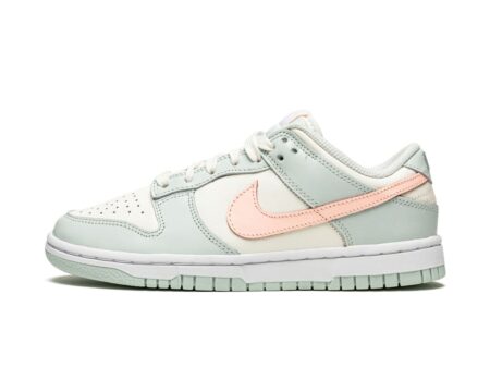 Dunk Low Barely Green Womens DD1503-104